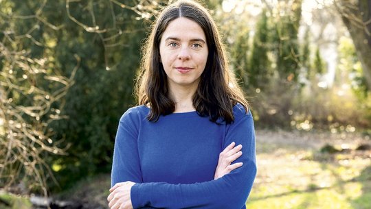 MdB Julia Schneider steht vor der Panke