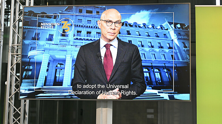 Volker Türk, Hoher Kommissar der Vereinten Nationen für Menschenrechte, hielt eine Videobotschaft auf der Konferenz "Universell und teilbar".