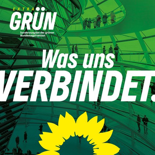 Blick auf den grün eingefärbten Besucherbereich innerhalb der Reichstagskuppel