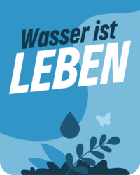 Wasser ist Leben_Motiv Natur mit Wassertropfen, Schmetterling und Pflanzen