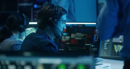 Demokratie schützen: Sicherheitsoffensive gegen hybride Bedrohungen