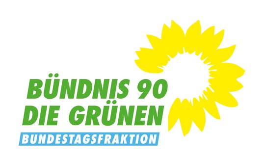 Auf weißem Hintergrund steht in grün Bündnis 90/Die Grünen, in blau Bundestagsfraktion. Daneben sieht man die gelbe Blüte einer Sonnenblume