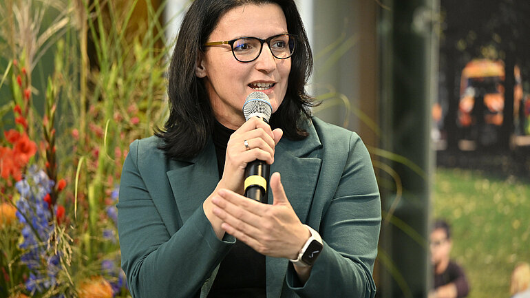 Dr. Irene Mihalic, Erste Parlamentarische Geschäftsführerin Bündnis 90/Die Grünen Bundestagsfraktion, spricht über Gewalt im öffentlichen Raum.